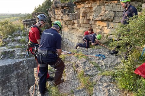 Abseilübung in den Felsengärten
