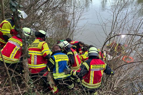 Personenrettung mit dem Boot