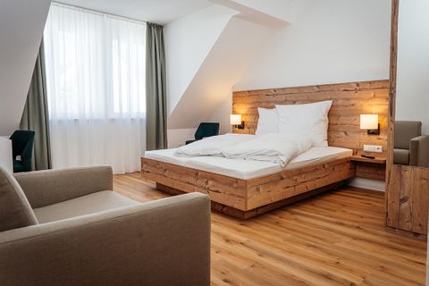 Modern ausgestattete Hotelzimmer